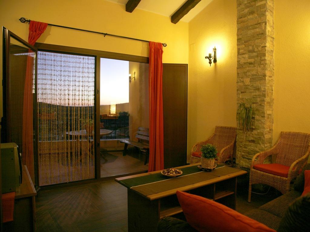 Casa Rural El Planet De Maella Casa Rural En Castellon Casa Rural Con Jacuzzi Casa Rural En Xert Casa Rural Cerca De Morella Chert Δωμάτιο φωτογραφία